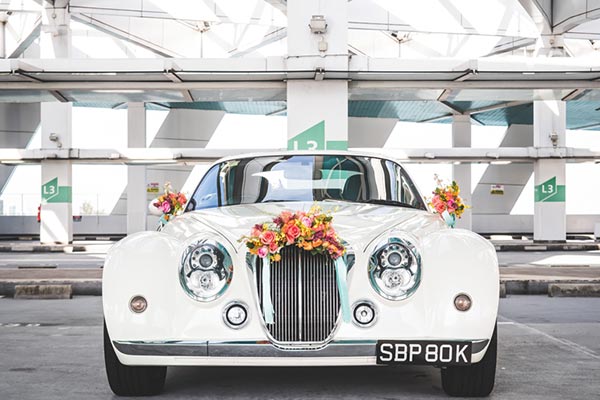 تزئین ماشین عروس ساده و شیک