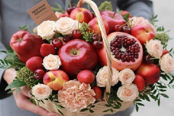 نمونه تزئین میوه عیدی عروس