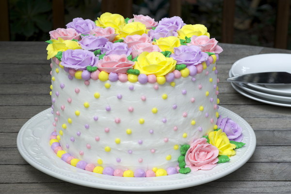 تزئین کیک تولد با طرح‌های شیک و زیبا